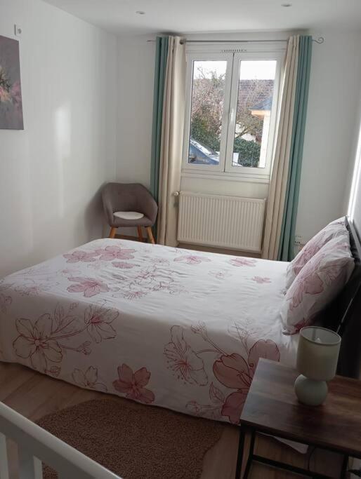 Appartement Cosy Avec Jardin Vaux-Sur-Seine Екстериор снимка